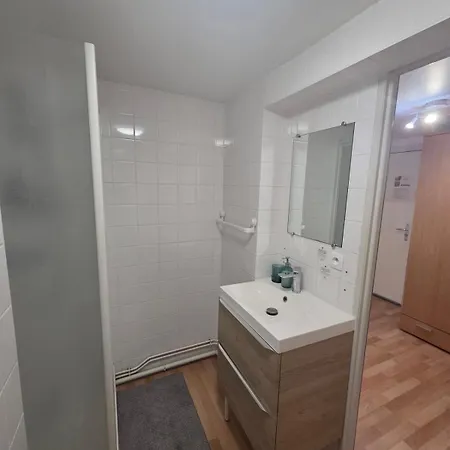 La Porte Rouge Terville